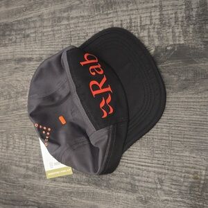Rab Momentum 5 Panel Running Hat, Black/Graphene, One Size